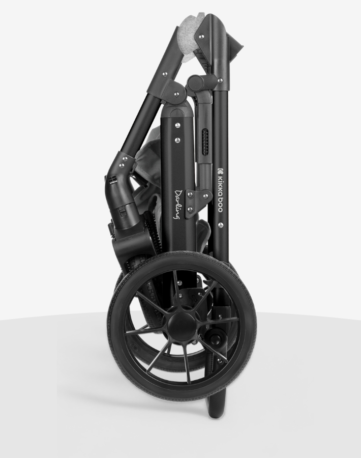Enjoy a lightweight design coupled with a quick-fold system for easy transportation and storage, making travel smoother.