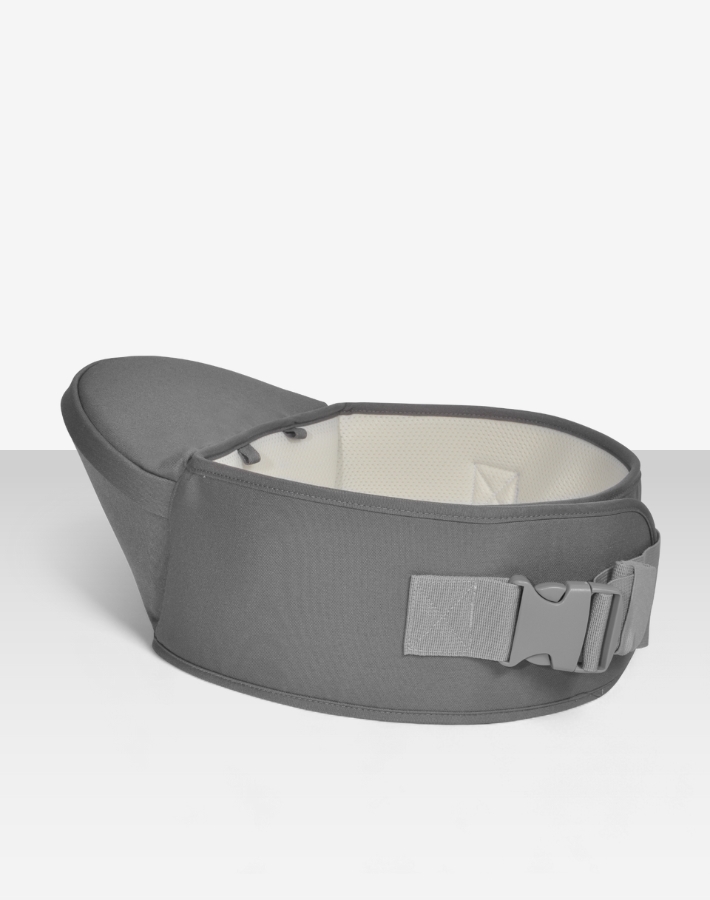 Designed with a wide waist belt and hip seat to distribute babyโs weight evenly across your waist and upper back, enhancing comfort.