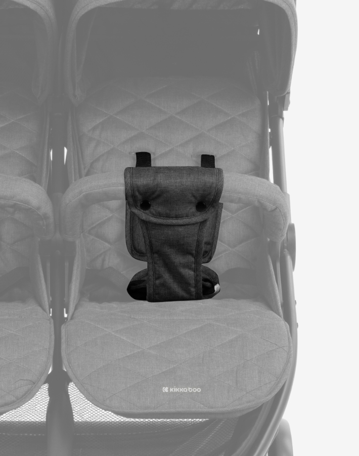 Combine comfort with safety with the detachable bumper bars and 5-point harness system with shoulder pads and lower buckle covers.