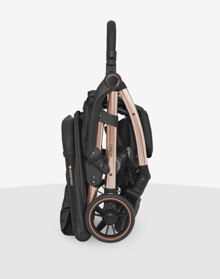 EDEN's auto-fold system allows you to quickly fold the stroller with just one touch, making it ideal for travel and storage. You can also effortlessly unfold it with just one hand.