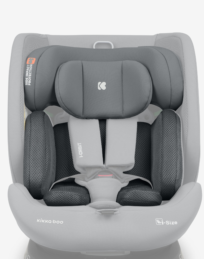 i-ORBIT features a soft full body support cushion covered in breathable mesh fabric, offering both snug support and improved air circulation to keep your child comfortable.