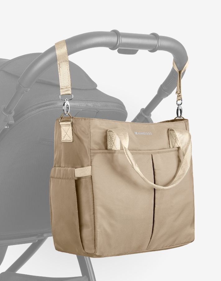 Equipped with clips for easy attachment to the stroller handle, this bag ensures all your essentials are accessible while strolling with your little one.