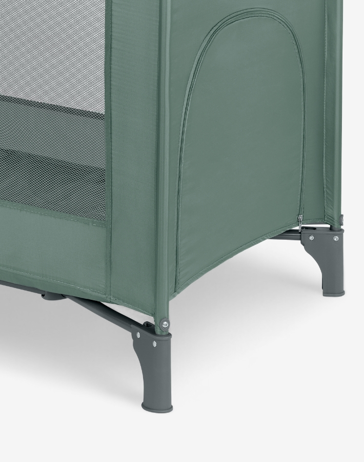 Built with sturdy legs that ensure stability and safety during every use. A reliable base for sleep and play, wherever you are.