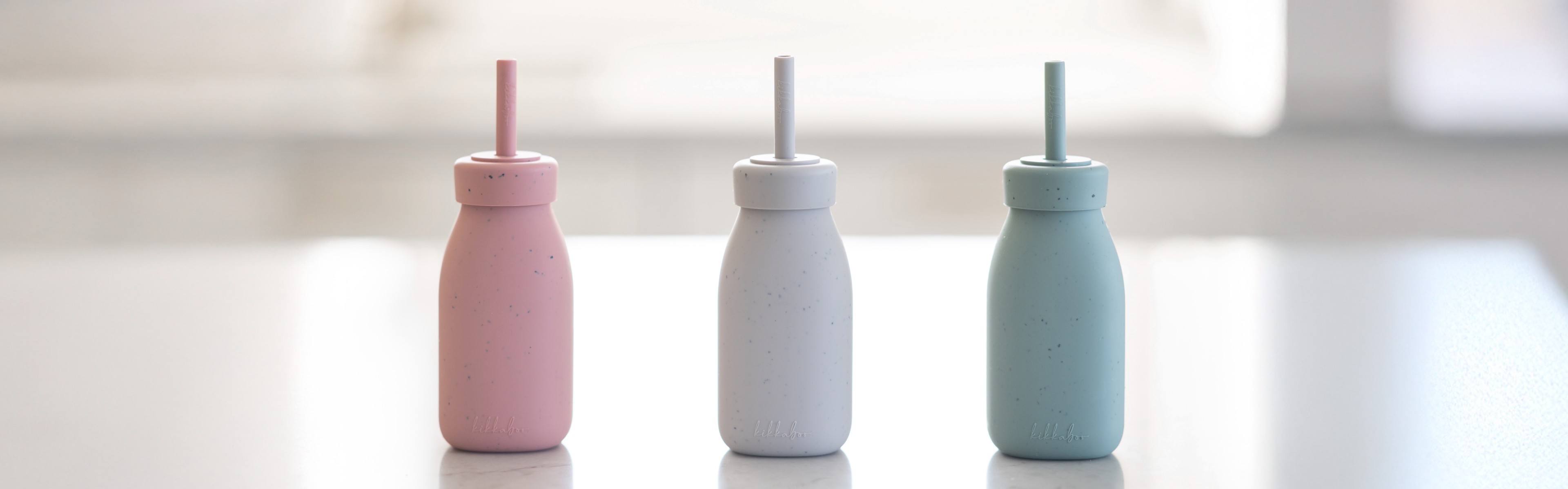 Feeding bottles and bottle brushes