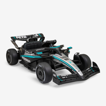 Mercedes AMG PETRONAS F1 Team Black